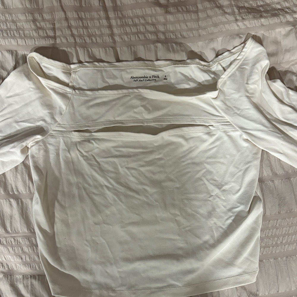 Abercrombie & Fitch Cream Off-Shoulder Blouse